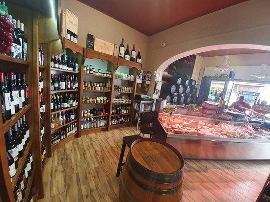 Vinoteca Jamoneria Granadina